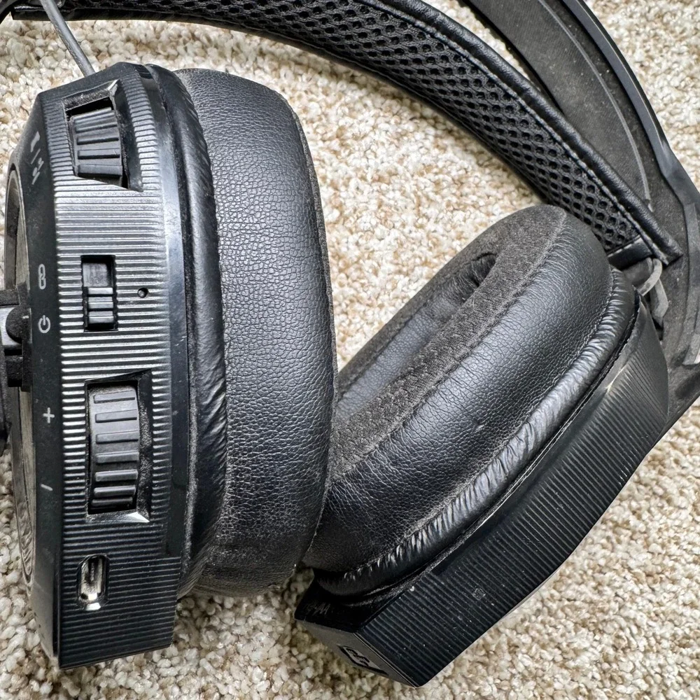 Plantronics RIG 800LX‎ Wireless Gaming Headset Only Black Noise Canceling Mic